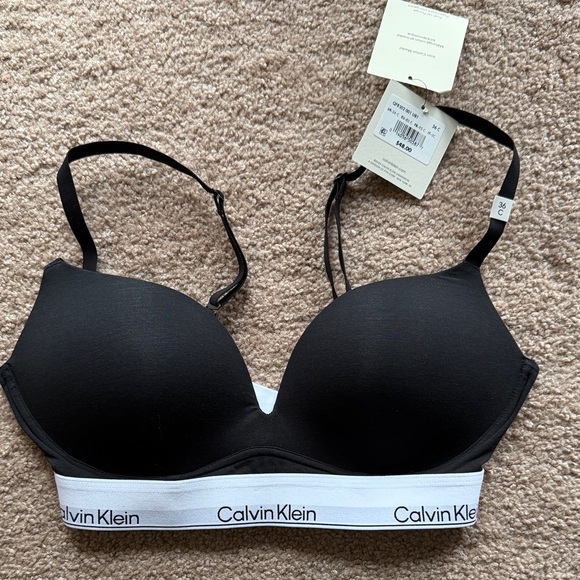 Calvin Klein Black bra push up plunge 36c nwt - Picture 2 of 9